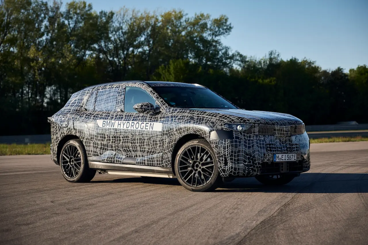 El nuevo BMW iX5 Hydrogen de los vehículos más tecnológicos del mundo