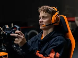 Logitech G A50 X Edición McLaren Racing Piastri