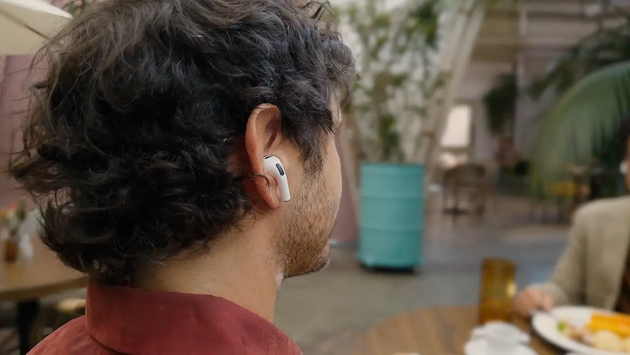 Traducción en Vivo en AirPods Apple