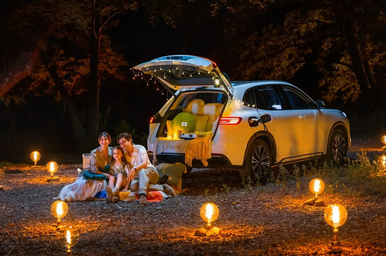 Geely EX5 EM-i 2026 trasera