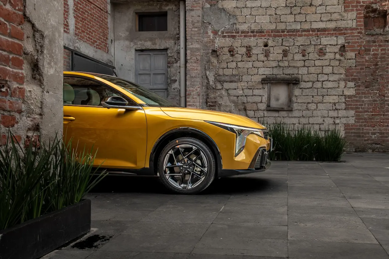 Kia inicia exportaciones del modelo Kia K4 Hatchback a Europa y Australia