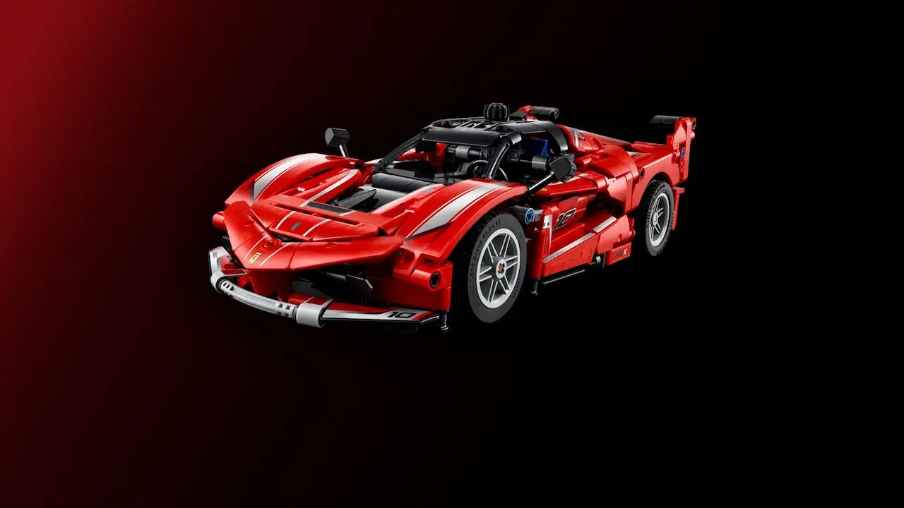 LEGO Technic Ferrari FXX K, el superdeportivo híbrido que puedes tener en casa