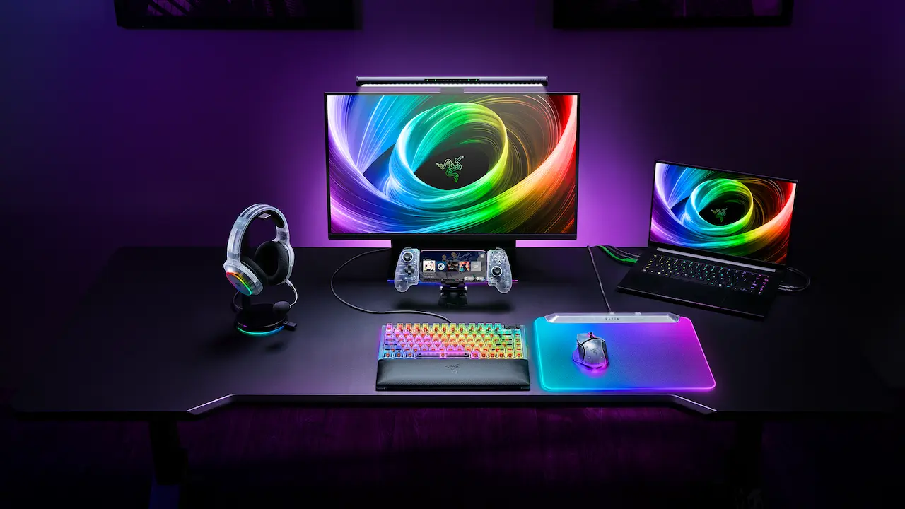 Razer presenta Phantom White, su nueva colección translúcida en blanco