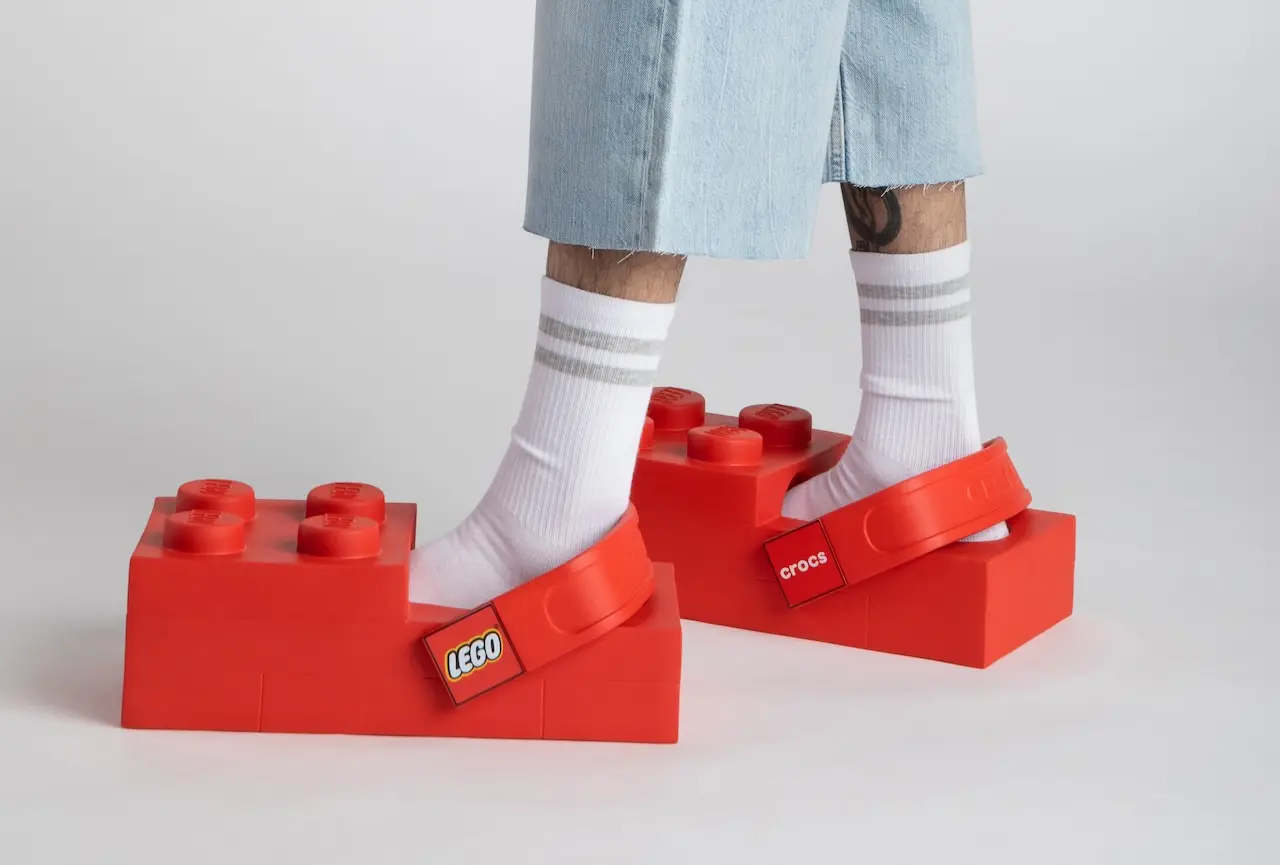 LEGO x Crocs la nueva colección que llega en 2026, así son los LEGO Brick Clog