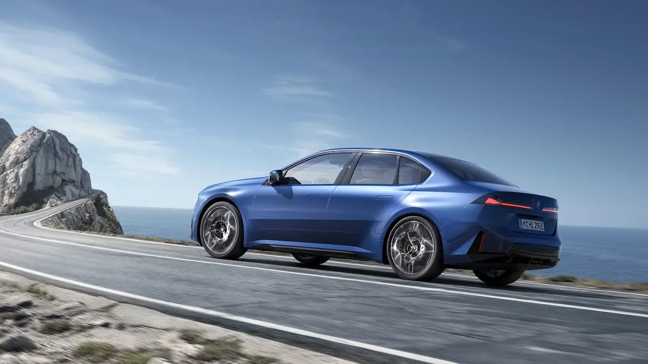 BMW i3 50 xDrive trasera