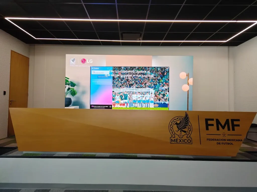 CAR Selección Mexicana de futbol pantalla LG prensa