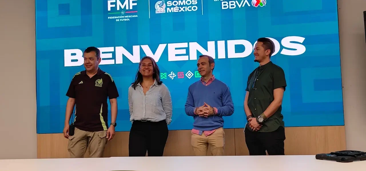 CAR Selección Mexicana de futbol y LG Daniel Aguilar