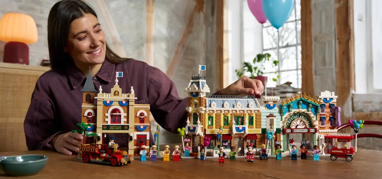LEGO presenta el nuevo set Disney Main Street U.S.A. y este es su precio LEGO Disney Main Street U.S.A.