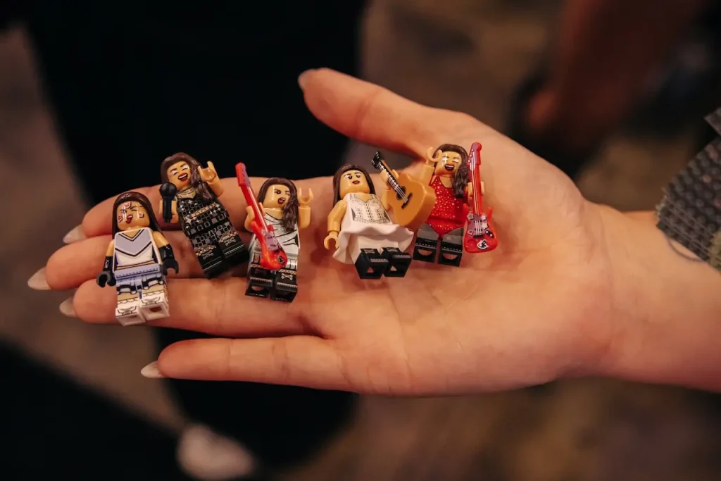 LEGO Editions Olivia Rodrigo muñeco