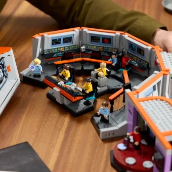 LEGO presenta set de Star Trek: Puente de la U.S.S. Enterprise NCC-1701 LEGO Star Trek Puente de la U.S.S. Enterprise NCC-1701