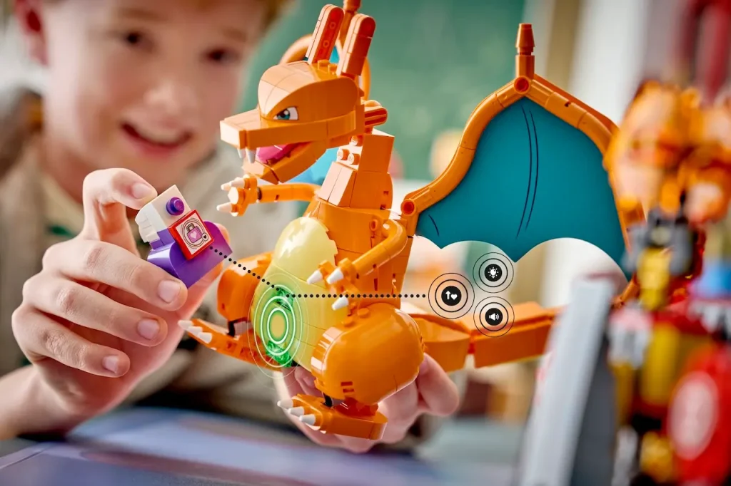 LEGO SMART Play de Pokémon Charizard y Jolteon