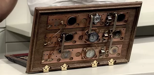 Sony-Vaio-F-Steampunk