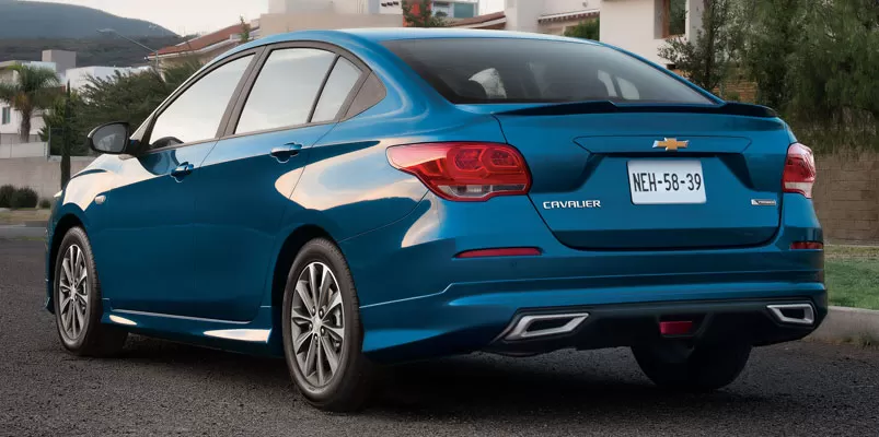 Chevrolet Cavalier 2020 atras