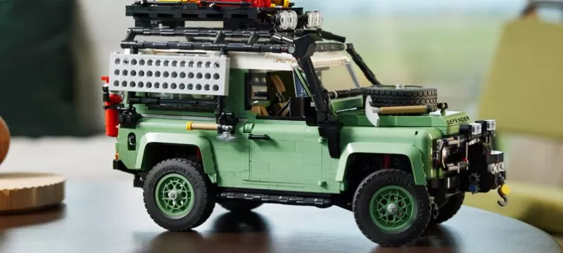 LEGO Icons Classic Land Rover Defender 90